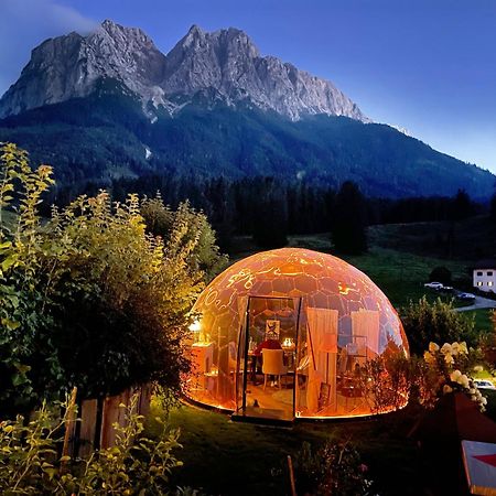Bayern Resort Hotel - Adults Only - Mit Zugspitzblick - Eibsee-Naehe - Wellnessbereich - Naturpool Im Sommer Grainau Exterior foto