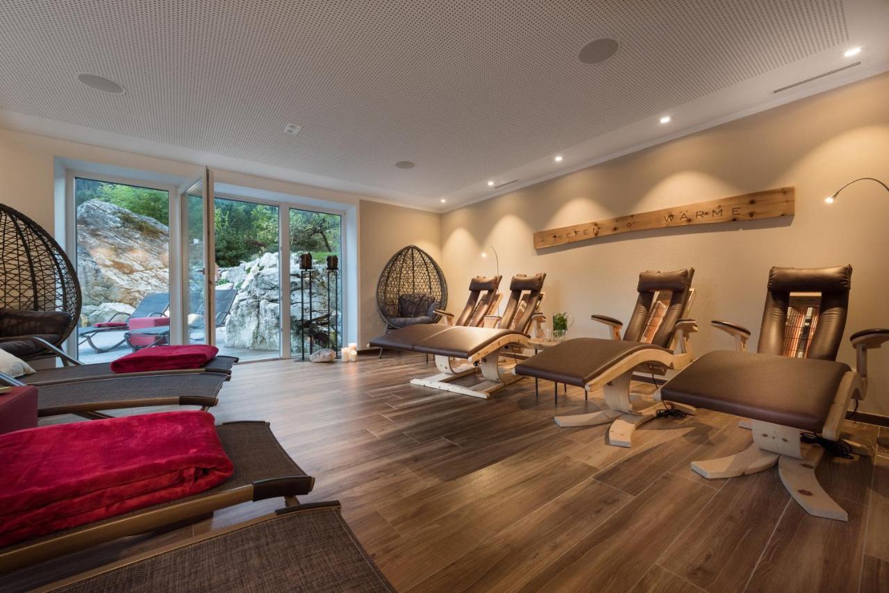 Bayern Resort Hotel - Adults Only - Mit Zugspitzblick - Eibsee-Naehe - Wellnessbereich - Naturpool Im Sommer Grainau Exterior foto