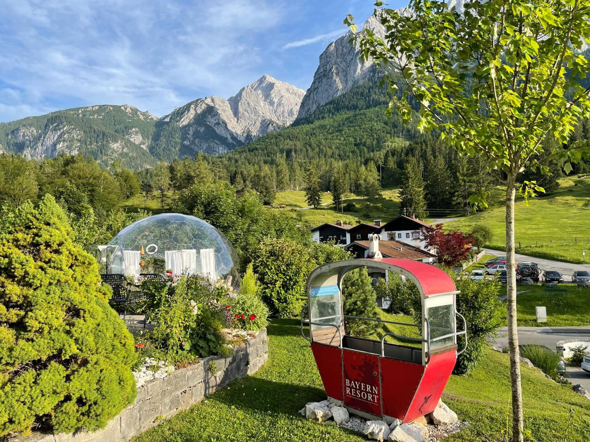Bayern Resort Hotel - Adults Only - Mit Zugspitzblick - Eibsee-Naehe - Wellnessbereich - Naturpool Im Sommer Grainau Exterior foto