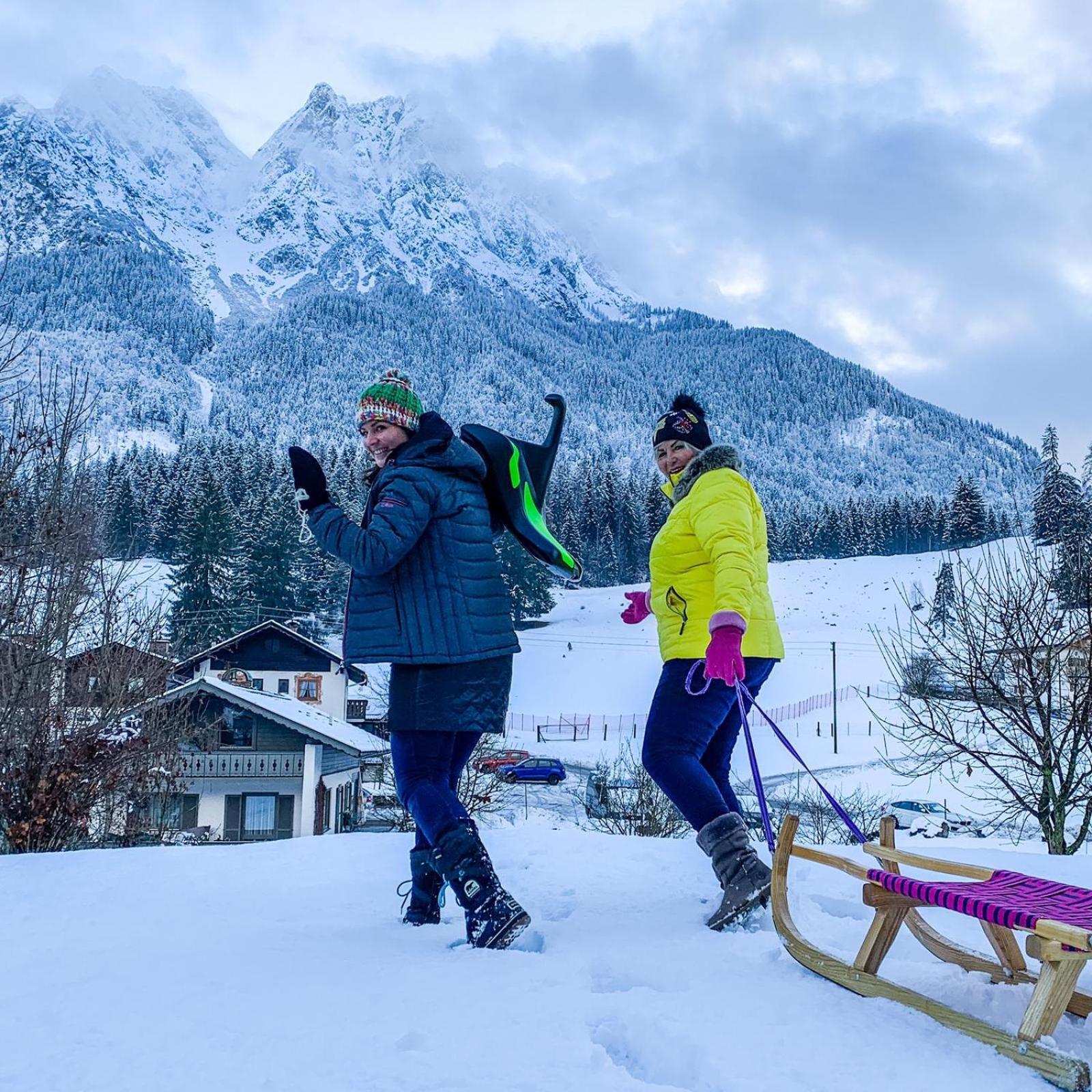 Bayern Resort Hotel - Adults Only - Mit Zugspitzblick - Eibsee-Naehe - Wellnessbereich - Naturpool Im Sommer Grainau Exterior foto